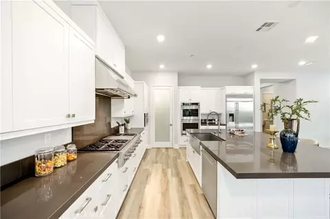 Kitchen - 103 Drama, Irvine, CA 92618 photo 2 of 2