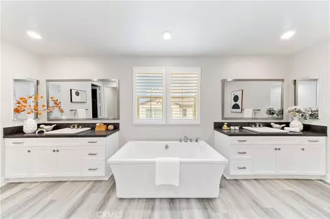 Bath - 103 Drama, Irvine, CA 92618 photo 2 of 2