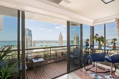 700 Front St #2302, San Diego, CA 92101