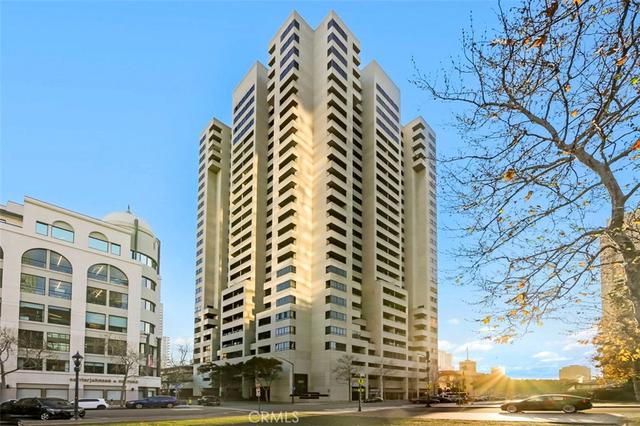 700 Front St #2302, San Diego, CA 92101