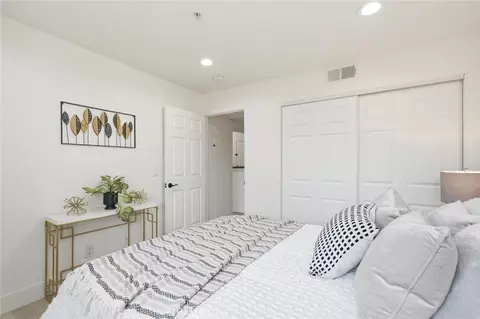 64 N Mar Vista Ave, Pasadena, CA 91106 photo 9