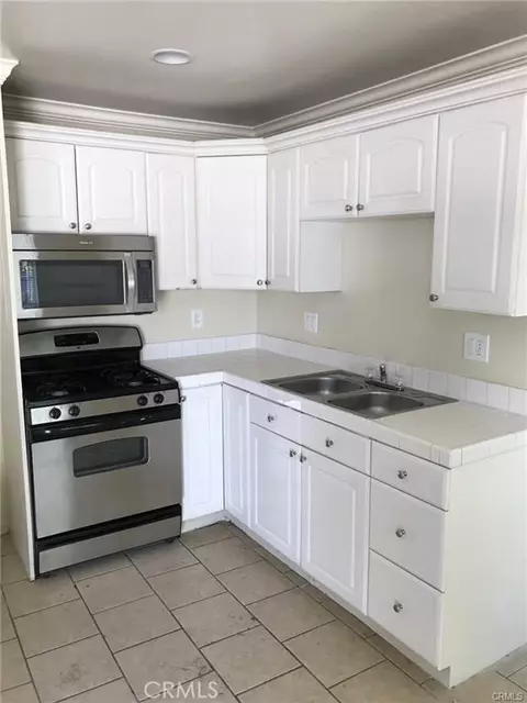 Kitchen - 1063 N Pershing, San Bernardino, CA 92410 photo 2 of 3