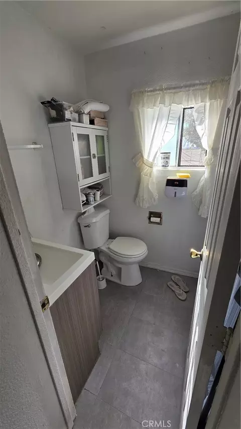 Bath - 716 E 6th, Pomona, CA 91766 photo 2 of 2