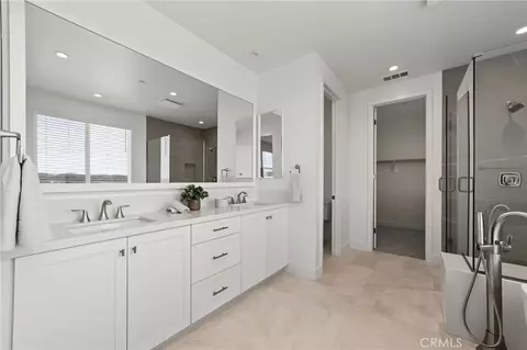 Entry Way - 22058 Manarola Way, Walnut, CA 91789 photo 3 of 4