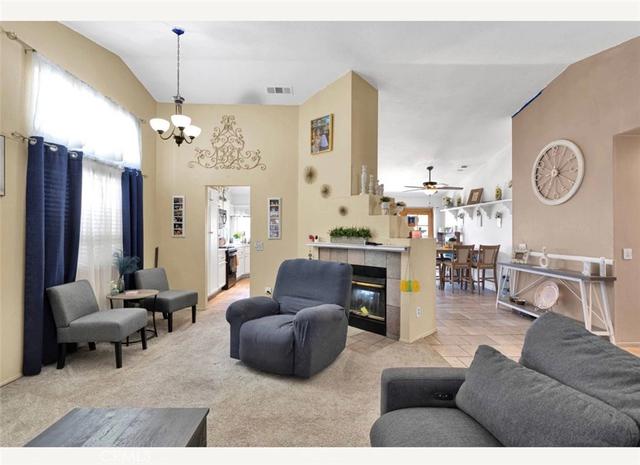 14230 La Mirada, Victorville, CA 92392