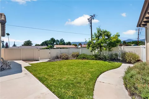 Exterior - 1469 E Foothill Blvd, Glendora, CA 91741 photo 5 of 11