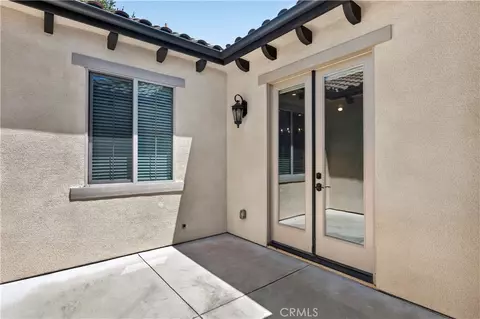 Exterior - 1469 E Foothill Blvd, Glendora, CA 91741 photo 4 of 11