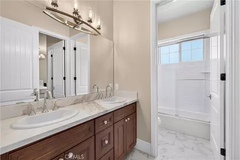 Bath - 1469 E Foothill Blvd, Glendora, CA 91741 photo 4 of 6