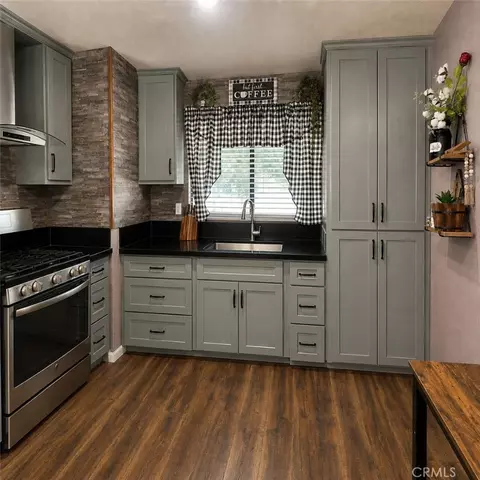 Kitchen - 18865 Felton, Hesperia, CA 92345 photo 1 of 1