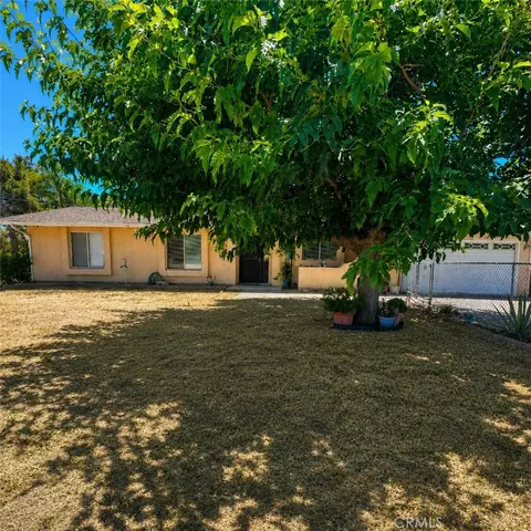 18865 Felton, Hesperia, CA 92345