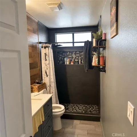 Bath - 18865 Felton, Hesperia, CA 92345 photo 3 of 3