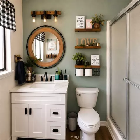 Bath - 18865 Felton, Hesperia, CA 92345 photo 1 of 3