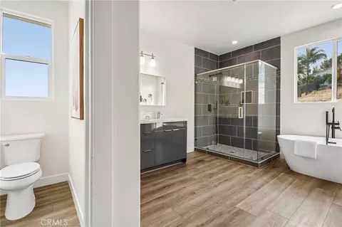 Bath - 677 Castlehill, Walnut, CA 91789 photo 4 of 11