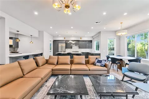 Living - 636 W Lemon, Arcadia, CA 91007 photo 4 of 4