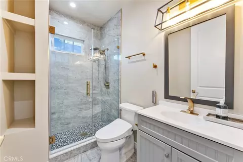Bath - 636 W Lemon, Arcadia, CA 91007 photo 5 of 5