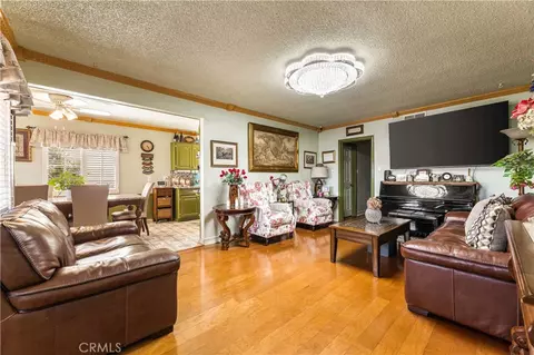 Living - 513 W 224th, Carson, CA 90745 photo 3 of 6