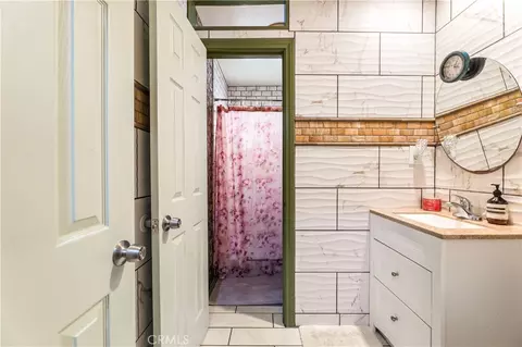 Bath - 513 W 224th, Carson, CA 90745 photo 5 of 5