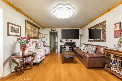 Living - 513 W 224th, Carson, CA 90745 photo 1 of 6