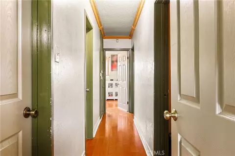 Entry Way - 513 W 224th, Carson, CA 90745 photo 1 of 2