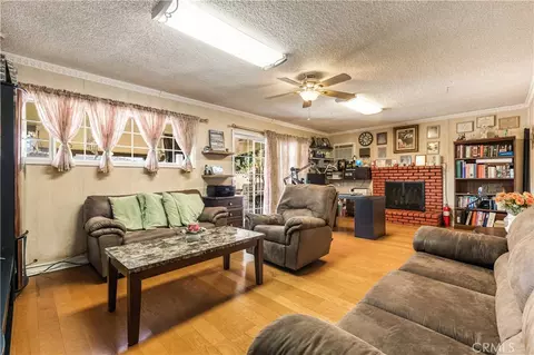 Living - 513 W 224th, Carson, CA 90745 photo 4 of 6
