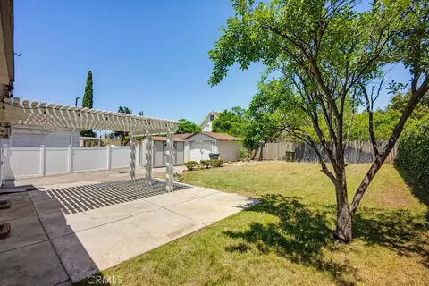 Exterior - 107 S Center St, Redlands, CA 92373 photo 7 of 10