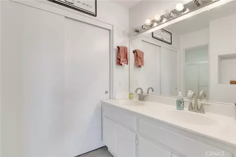 Bath - 965 Hardwick, Beaumont, CA 92223 photo 2 of 3