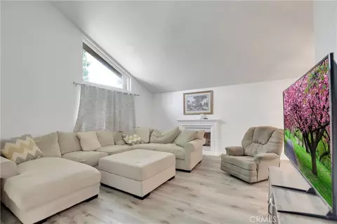 Living - 965 Hardwick, Beaumont, CA 92223 photo 1 of 4