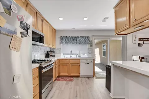 Kitchen - 965 Hardwick, Beaumont, CA 92223 photo 1 of 3
