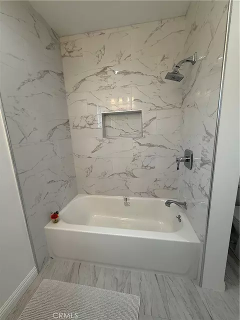 Bath - 1415 N N Spg, Compton, CA 90221 photo 2 of 11
