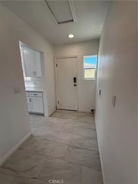 Entry Way - 1415 N N Spg, Compton, CA 90221 photo 3 of 7