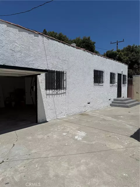 Exterior - 1415 N N Spg, Compton, CA 90221 photo 10 of 11