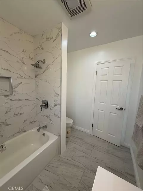 Bath - 1415 N N Spg, Compton, CA 90221 photo 4 of 11