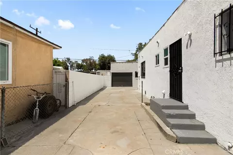 Exterior - 1415 N N Spg, Compton, CA 90221 photo 9 of 11