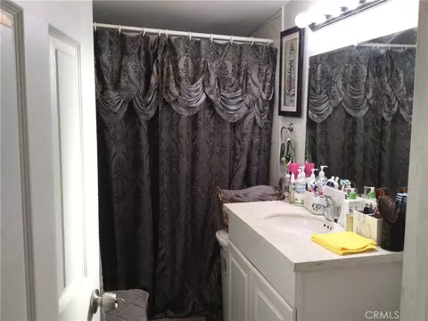 Bath - 332 W 11th, Perris, CA 92570 photo 1 of 3