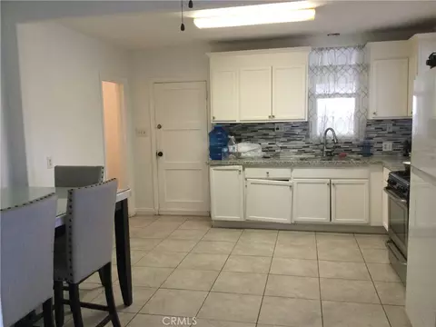 Kitchen - 332 W 11th, Perris, CA 92570 photo 2 of 4