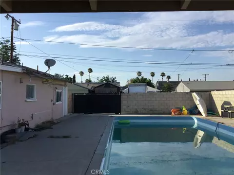 Exterior - 332 W 11th, Perris, CA 92570 photo 3 of 3