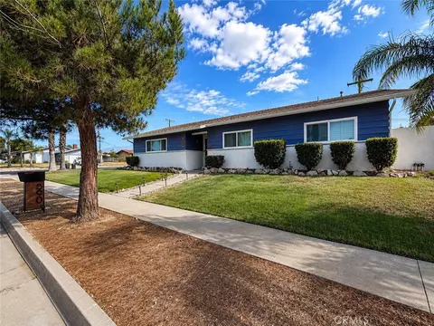 Exterior - 590 E Van Koevering, Rialto, CA 92376 photo 2 of 5