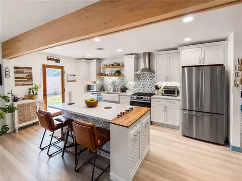 590 E Van Koevering, Rialto, CA 92376 photo 4
