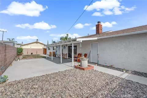 Exterior - 590 E Van Koevering, Rialto, CA 92376 photo 4 of 5