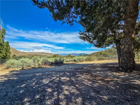 Exterior - 5363 Hess Rd, Phelan, CA 92371 photo 31 of 32