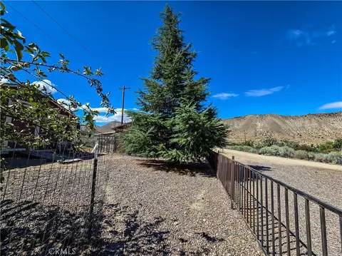 Exterior - 5363 Hess Rd, Phelan, CA 92371 photo 21 of 32