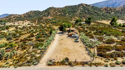 View/Area - 5363 Hess Rd, Phelan, CA 92371 photo 2 of 11