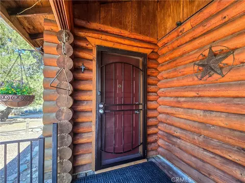Entry Way - 5363 Hess Rd, Phelan, CA 92371 photo 1 of 2