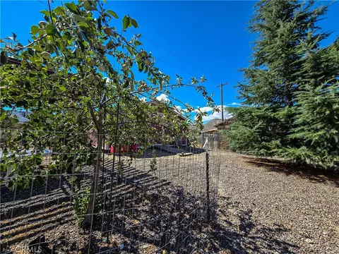 Exterior - 5363 Hess Rd, Phelan, CA 92371 photo 15 of 32