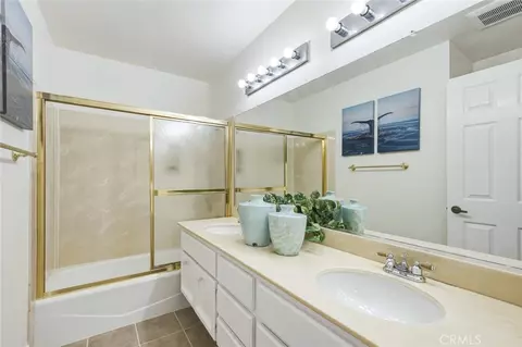 Bath - 1264 S Lemon, Walnut, CA 91789 photo 6 of 6