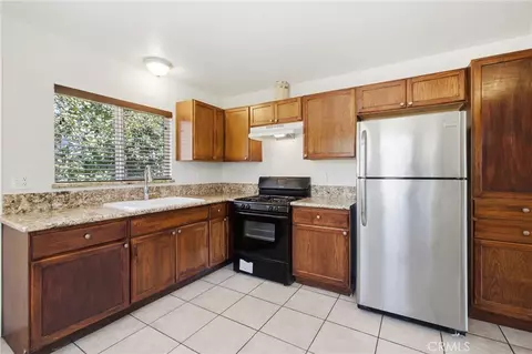 Kitchen - 243 S Sutter, San Bernardino, CA 92410 photo 2 of 2