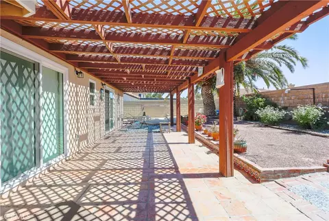 Exterior - 38104 Miramonte, Palmdale, CA 93551 photo 6 of 8