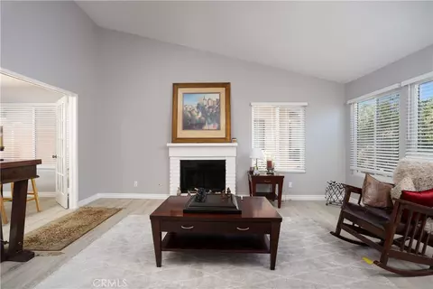 Living - 38104 Miramonte, Palmdale, CA 93551 photo 2 of 4