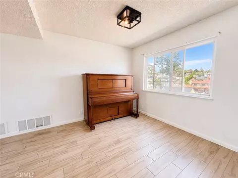 Living - 548 Vista Rambla, Walnut, CA 91789 photo 4 of 6