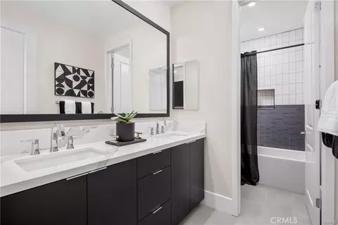 Bath - 22081 Manarola, Walnut, CA 91789 photo 1 of 3